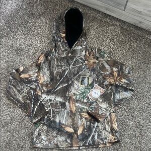 Realtree Camo Hooded Pullover in Brown/Green